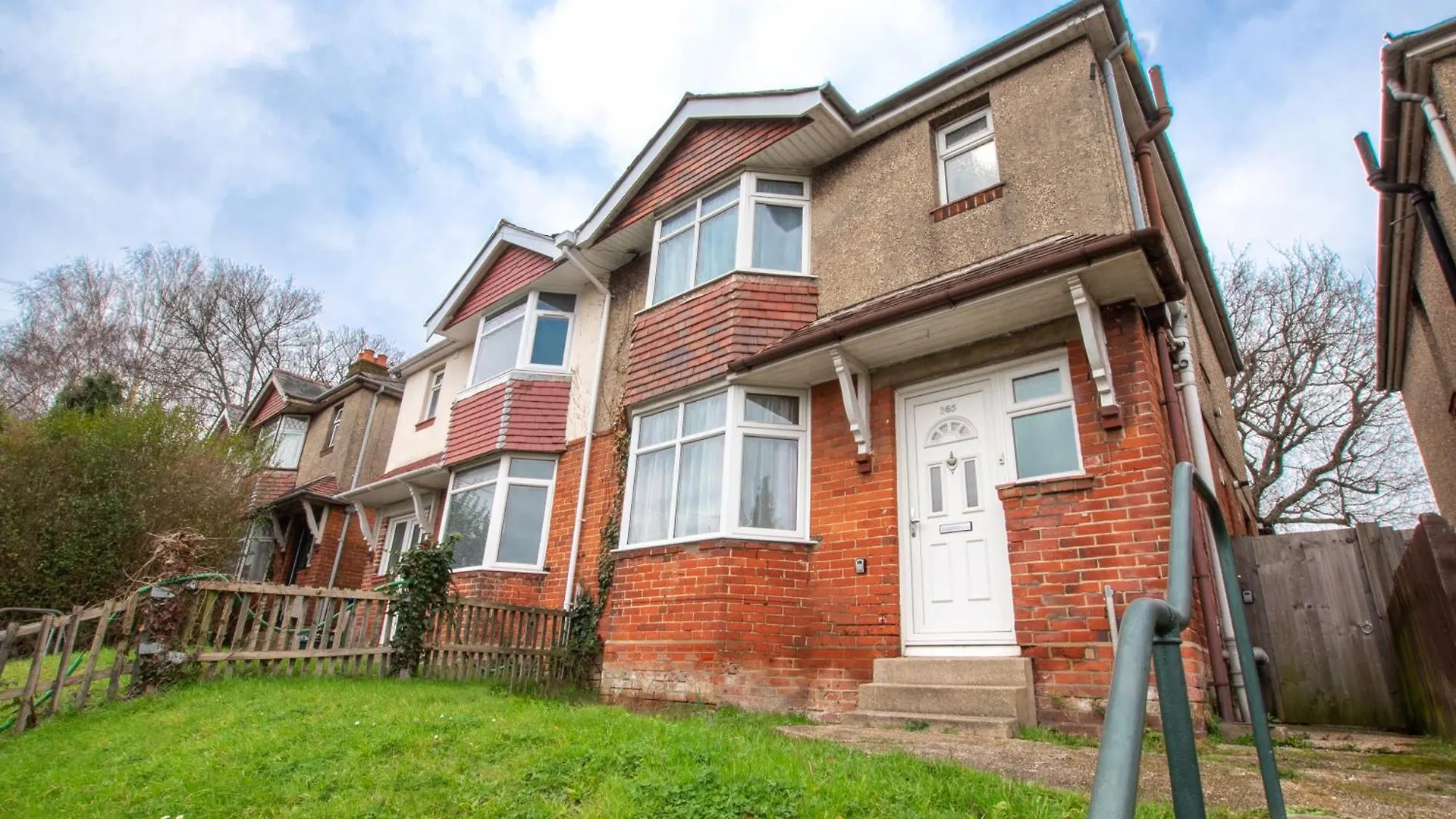 Holiday home 6 Beds In 4 Bedrooms House Southampton