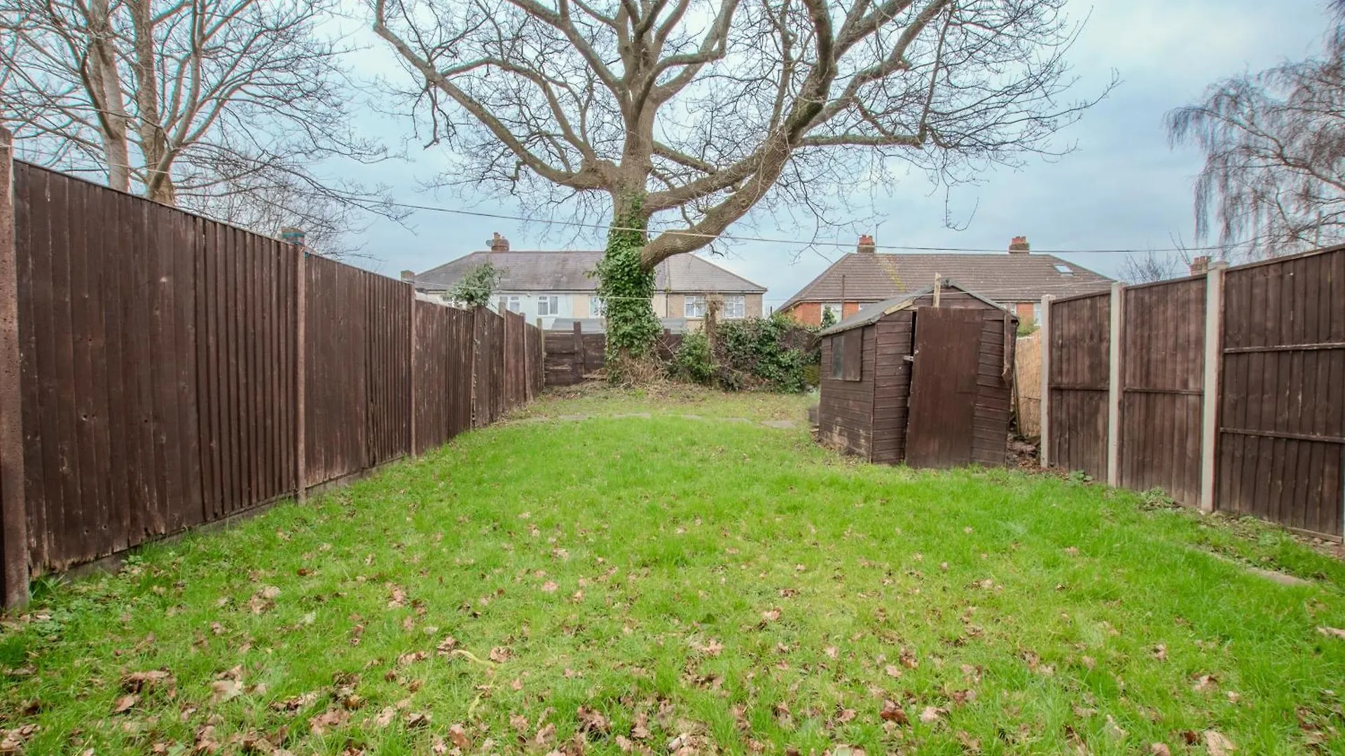 6 Beds In 4 Bedrooms House Southampton
