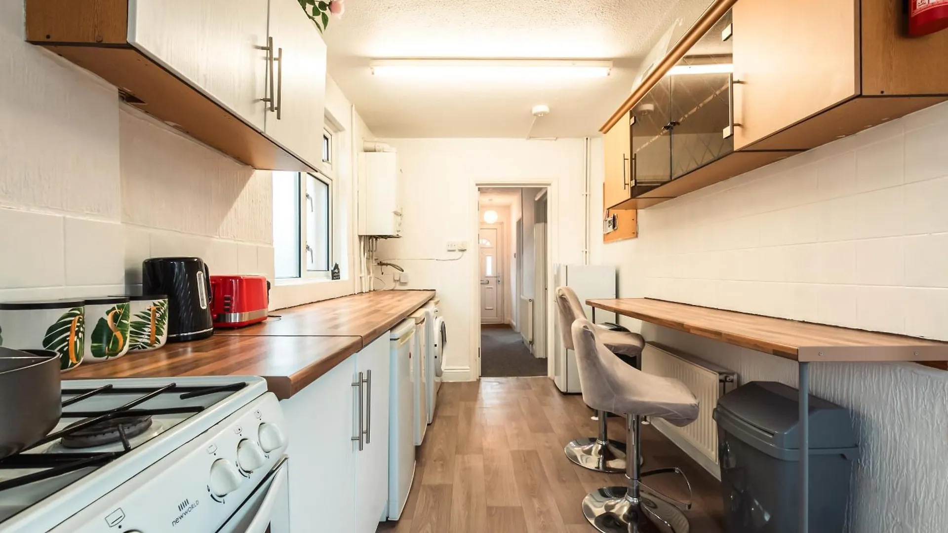 Holiday home 6 Beds In 4 Bedrooms House Southampton